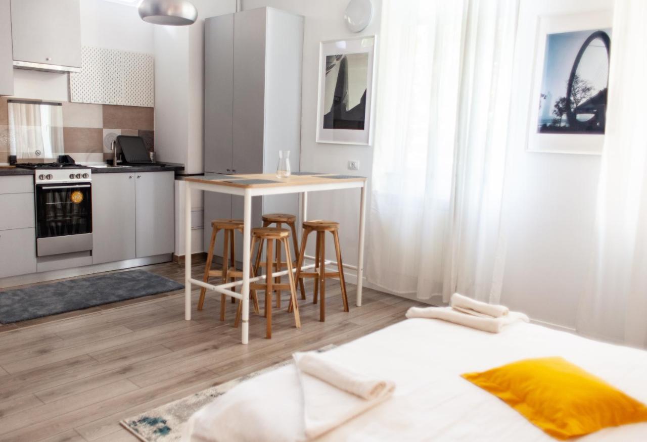 Modern Studio In The Heart Of Ясси Екстер'єр фото